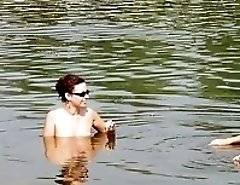 Nakeg chicks rt the nude beach